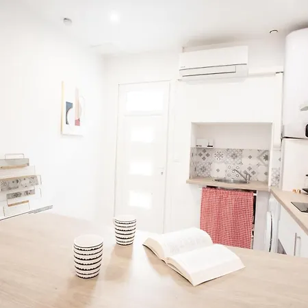 Hyper Centre Climatise شقة